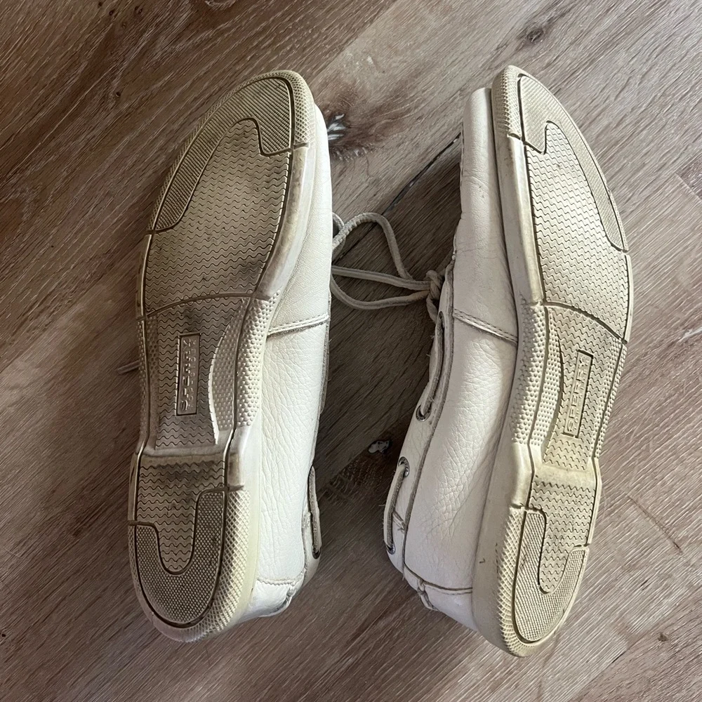Sperry White/Tan Leather Boat Shoes